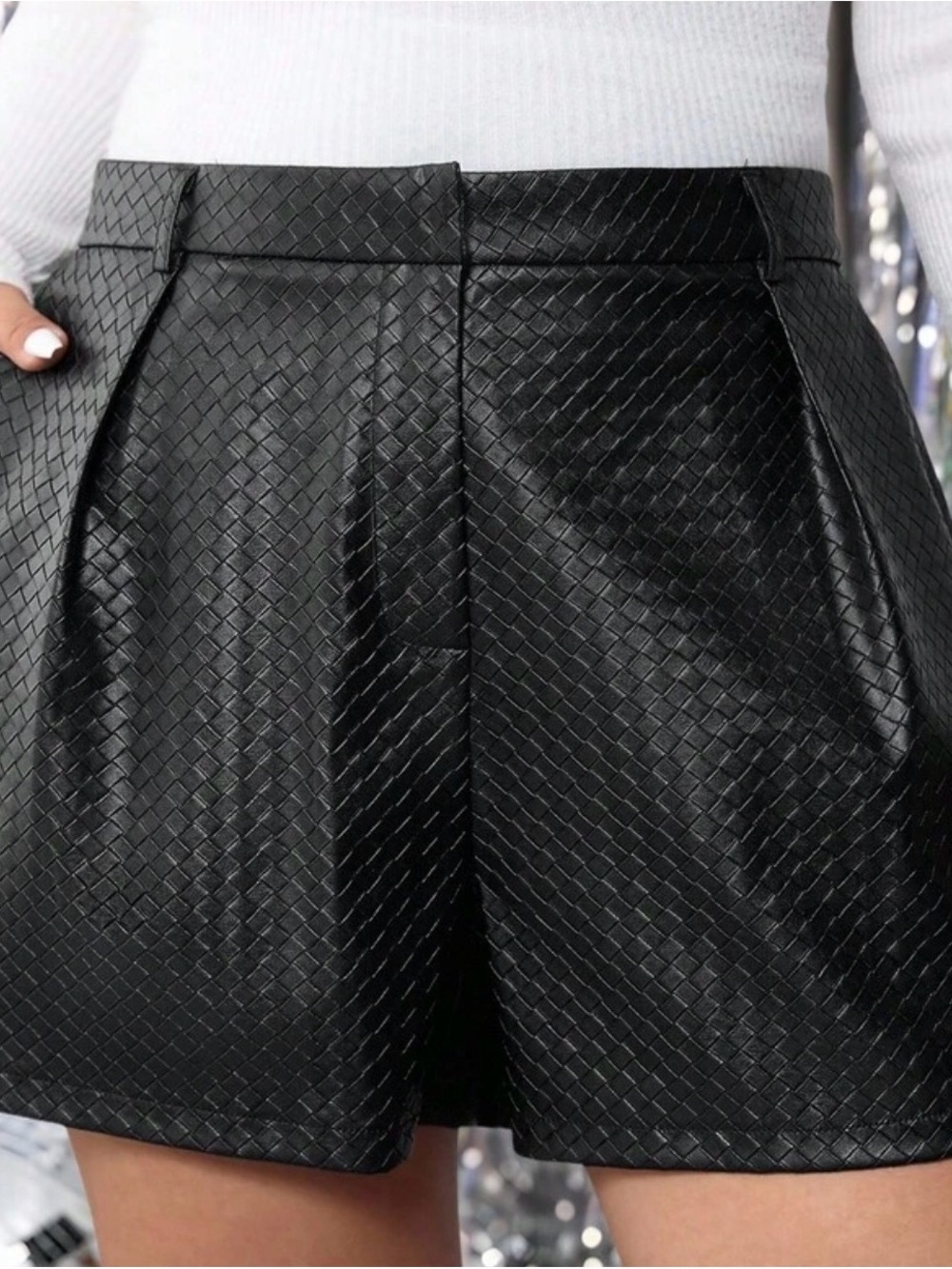 SHEIN Black Woven High-Waist Bermuda Shorts